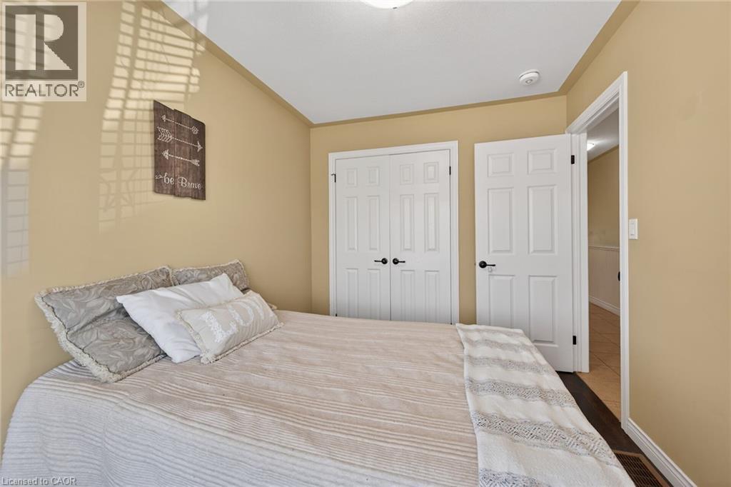 10 EMILY Street - Image 11
