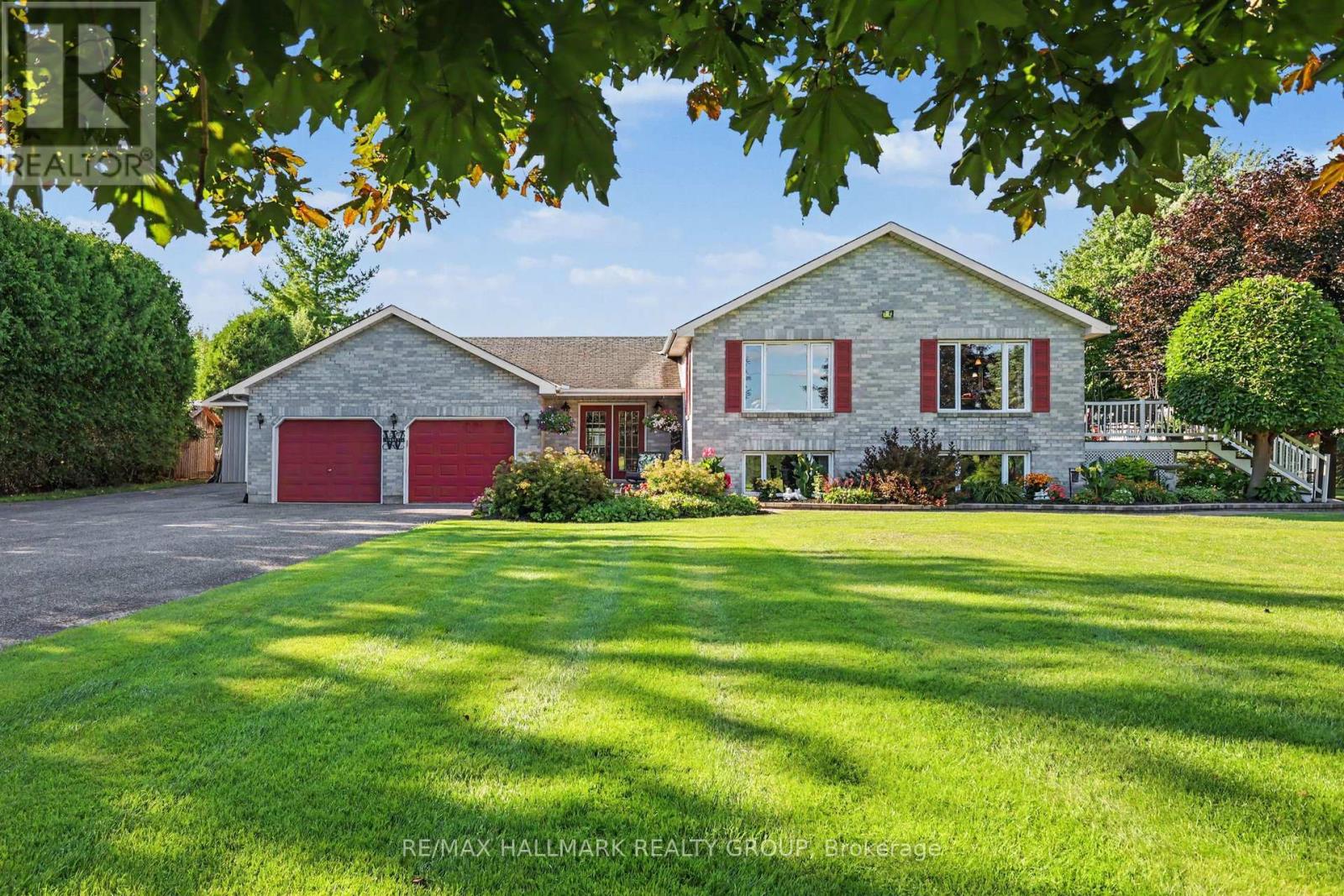 3 Bed, 3 Bath House for Sale in Ottawa – 1721 CARSONBY ROAD E, Ottawa – MLS# X13647540 - Image 8