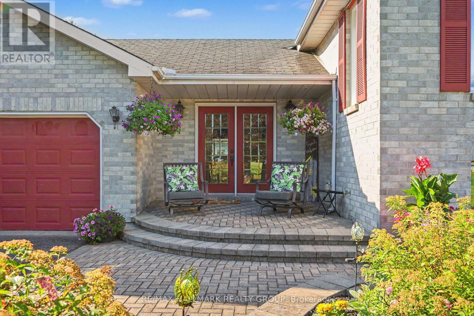 3 Bed, 3 Bath House for Sale in Ottawa – 1721 CARSONBY ROAD E, Ottawa – MLS# X13647540 - Image 9