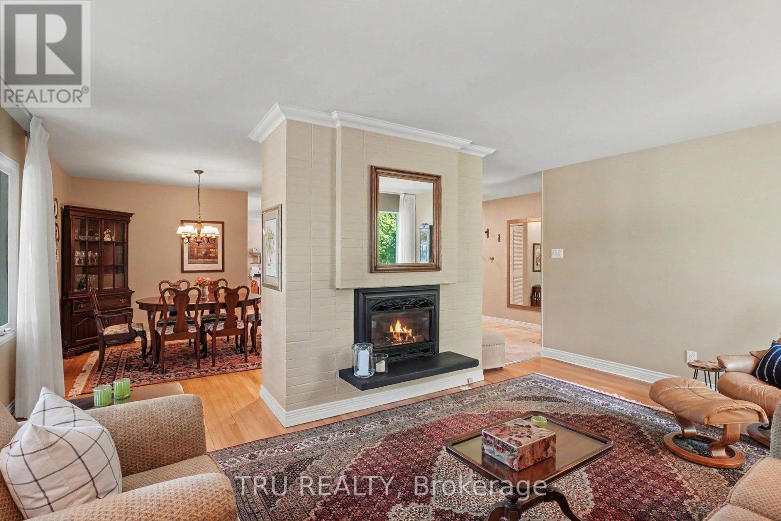 3 Bed, 3 Bath House for Sale in Ottawa – 1174 CAMEO DRIVE, Ottawa – MLS# X13647552 - Image 8