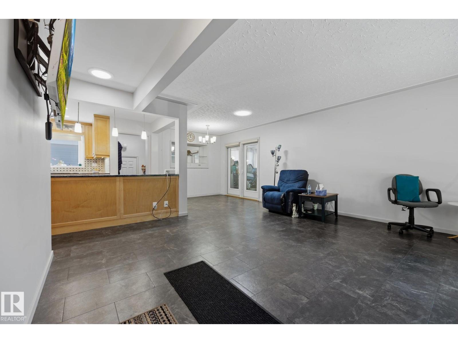 9503 54 Street NW - Photo 20