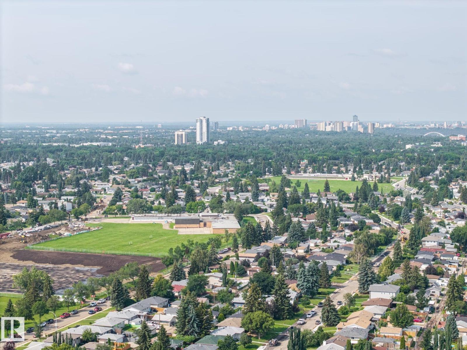 9503 54 ST NW - 64