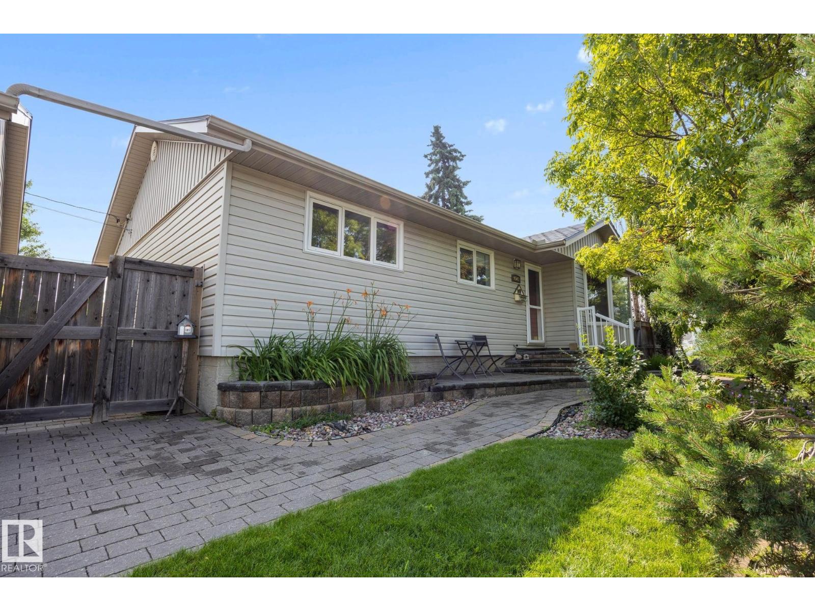 9503 54 Street NW - Photo 6