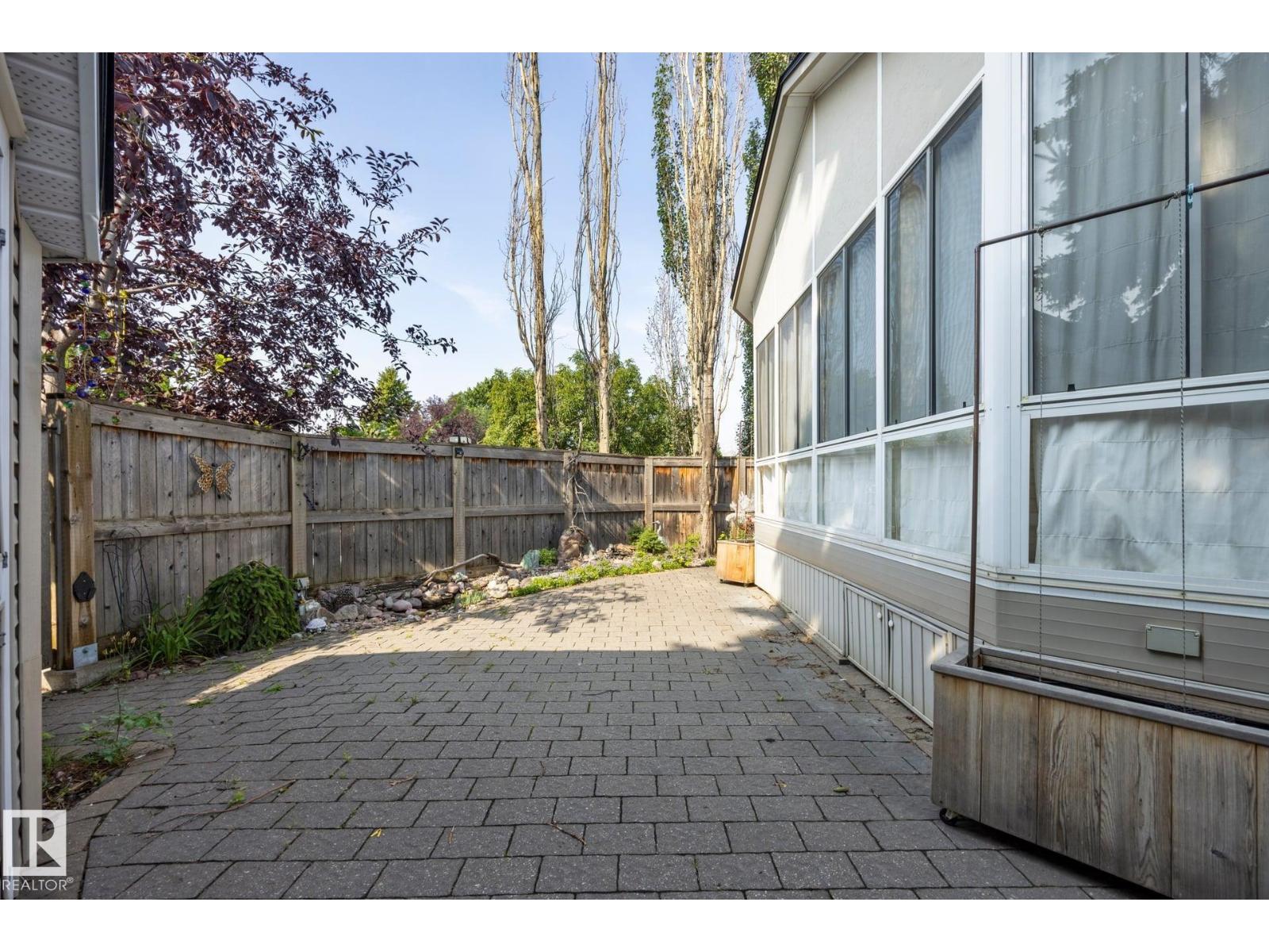 9503 54 ST NW - 14