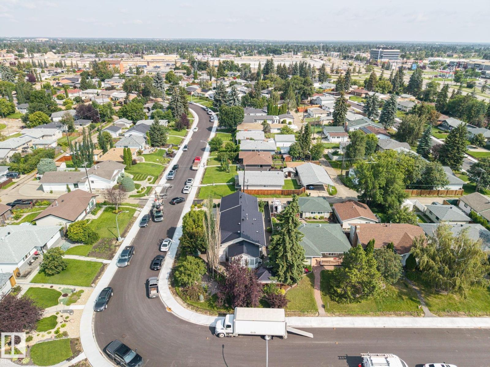 9503 54 ST NW - Image 58