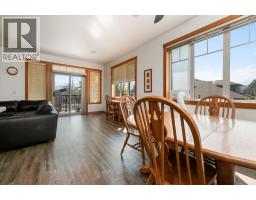 Kitchen - 906 6th Avenue Unit# 1, Invermere, BC V0A1K0 Photo 10
