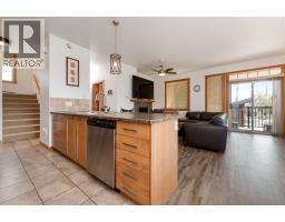 Living room - 906 6th Avenue Unit# 1, Invermere, BC V0A1K0 Photo 8