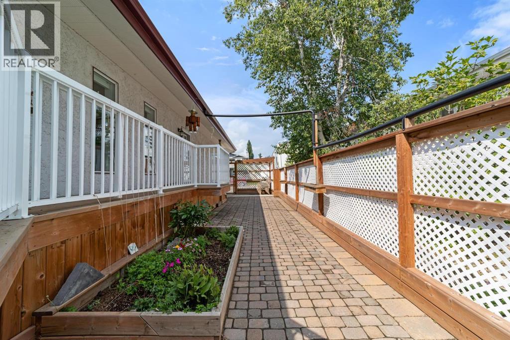6210 53 Avenue - 41