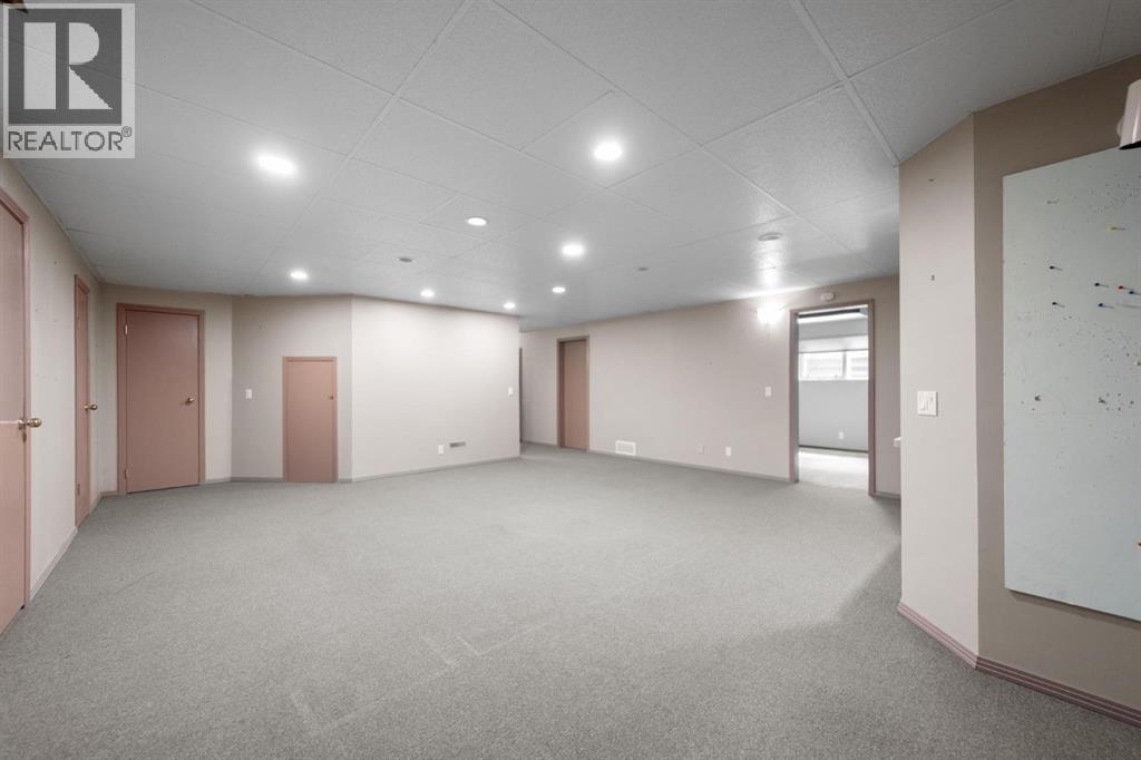 6210 53 Avenue - Image 26