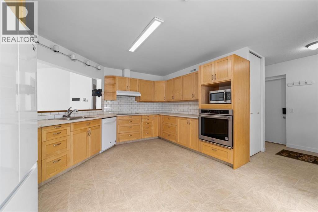 6210 53 Avenue - Image 12
