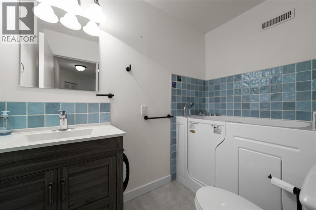 6210 53 Avenue - Image 24
