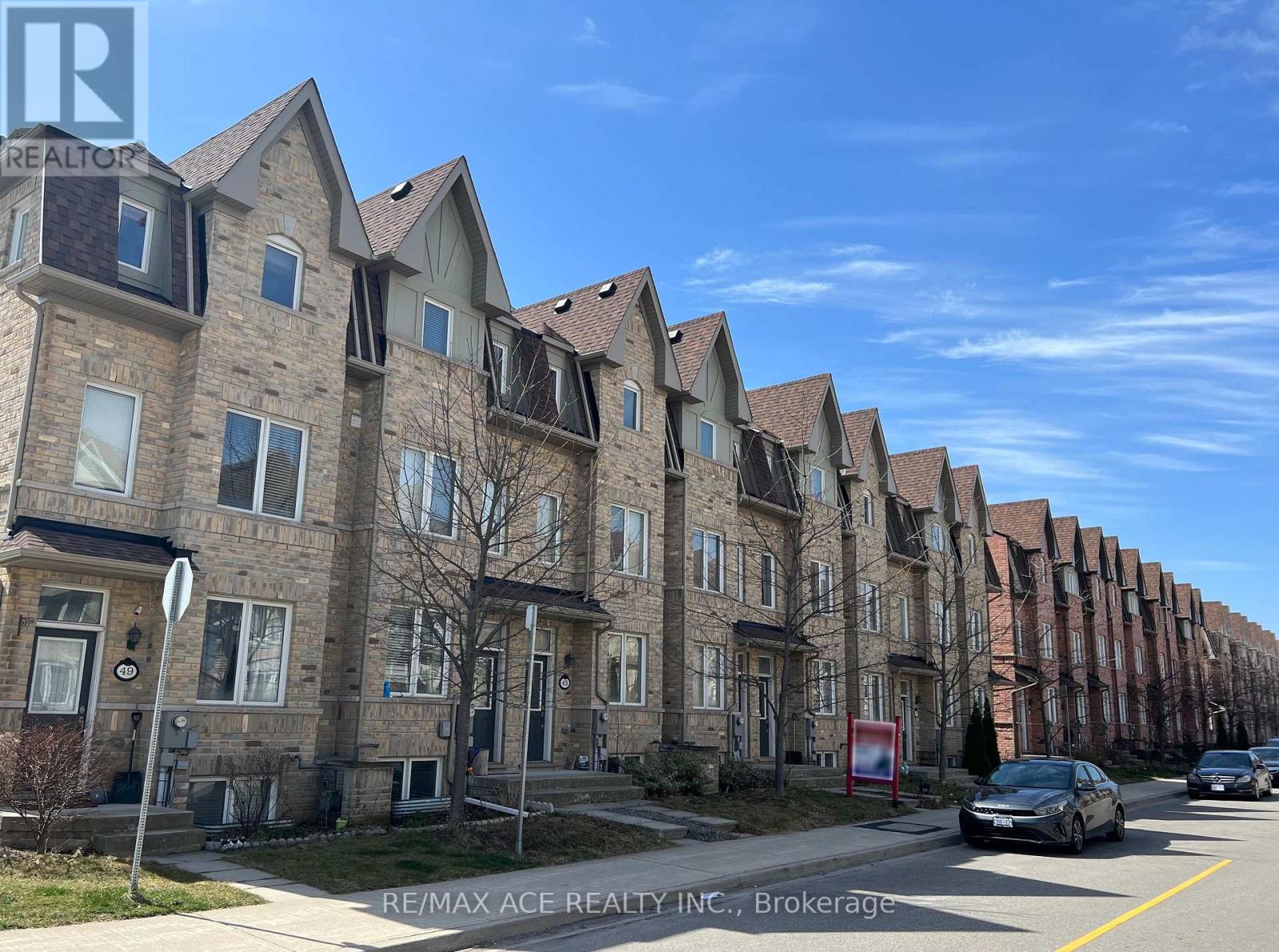 Photo of 43 Kawneer Terrace