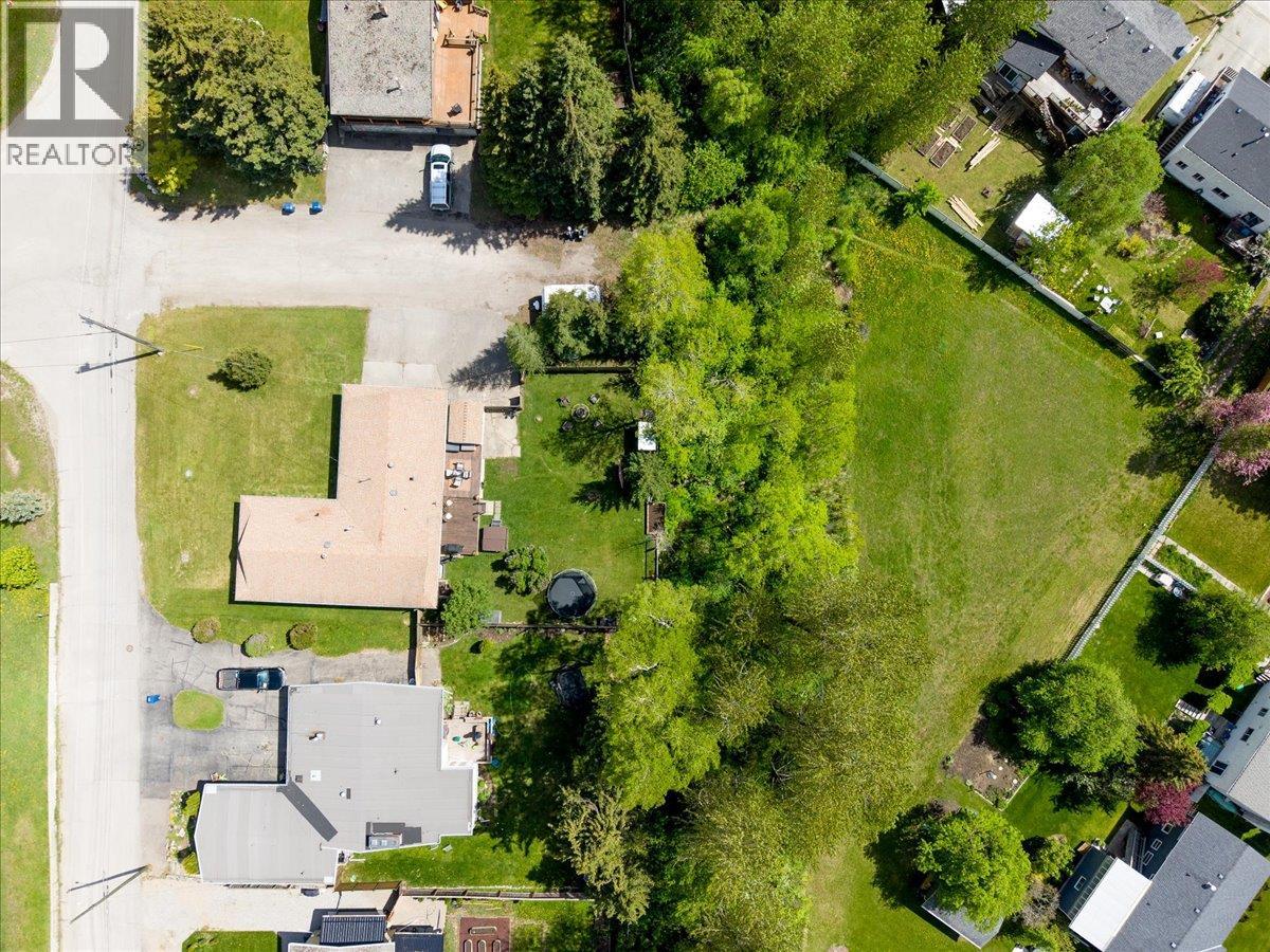 39 ELKVIEW Drive - 86