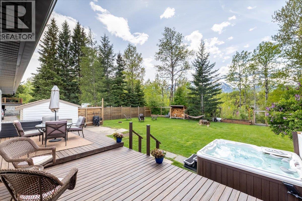 39 ELKVIEW Drive - 60