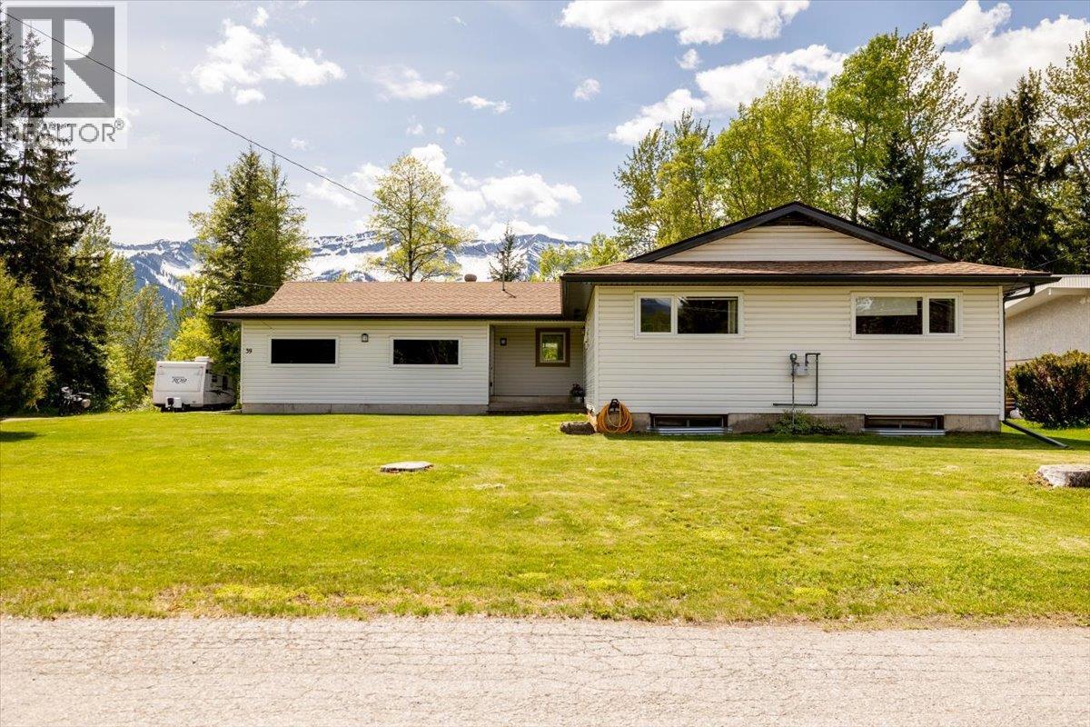 39 ELKVIEW Drive - Image 4