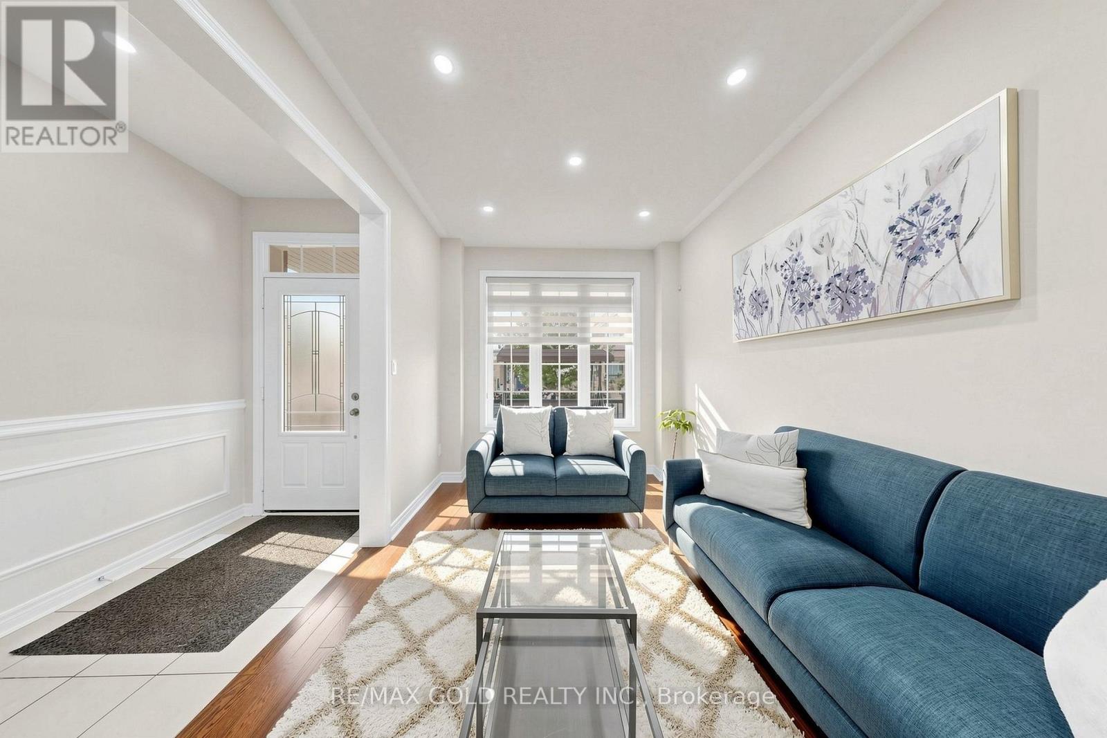 13 FRINGETREE ROAD - 11