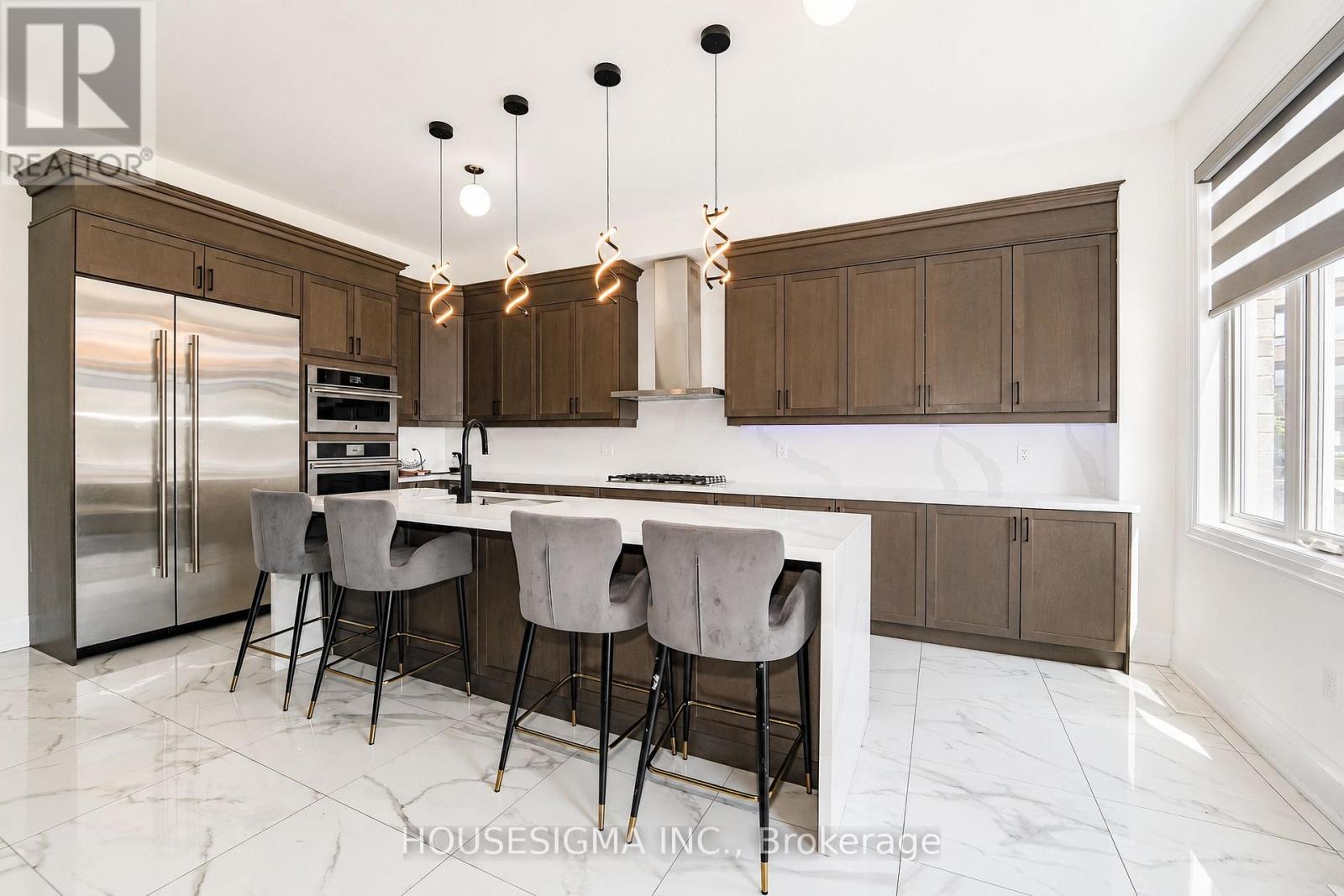 62 ROYAL FERN CRESCENT - 13