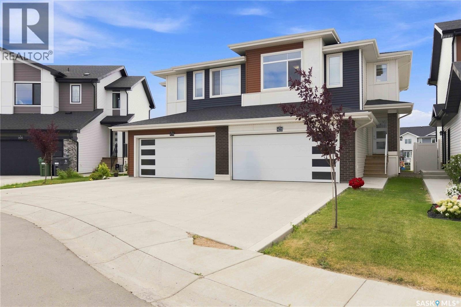 422 Myles Heidt MANOR, Saskatoon — photo 2