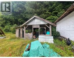 406 Ferris Rd, Zeballos, BC V0P2A0 Photo 16
