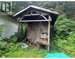 406 Ferris Rd, Zeballos, BC V0P2A0 Photo 17