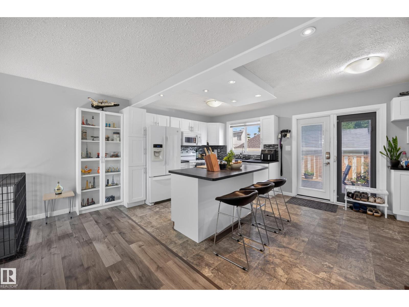 156 CLAREVIEW RD NW - 11