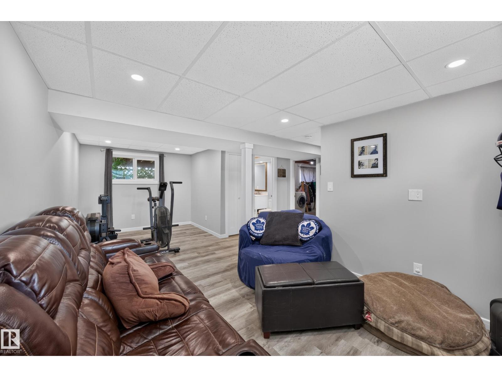 156 CLAREVIEW RD NW - Image 42