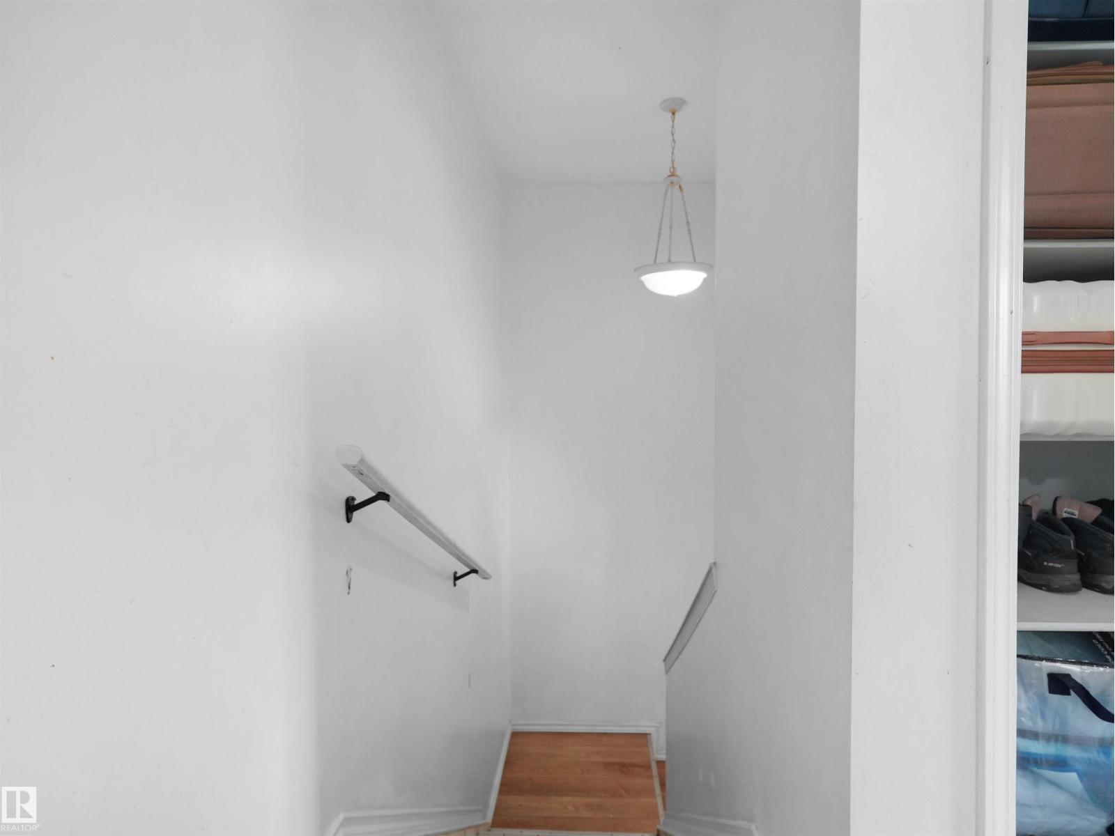 #9 16933 115 ST NW - Image 17