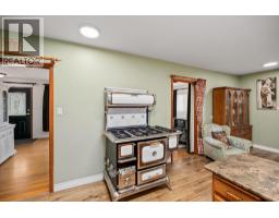 1190 Guisachan Road, Kelowna, BC V1Y7X4 Photo 14