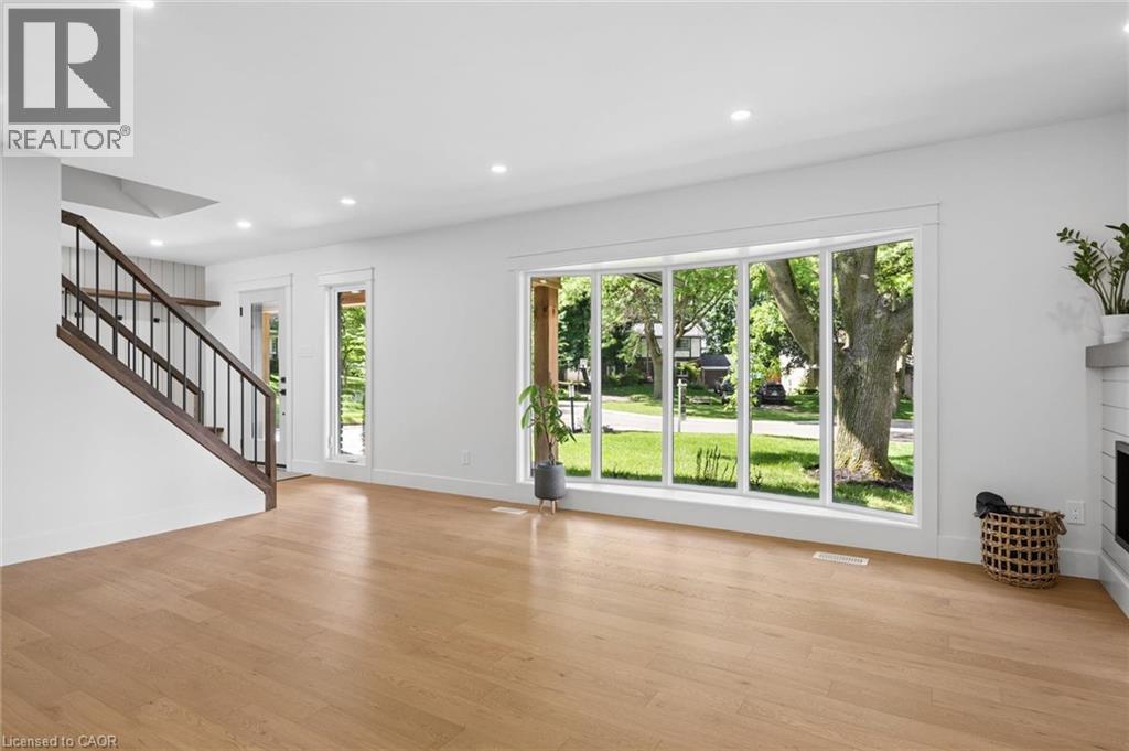 361 COLERIDGE Place - Image 4