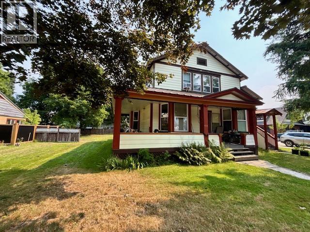 614 Mackenzie Avenue - 2
