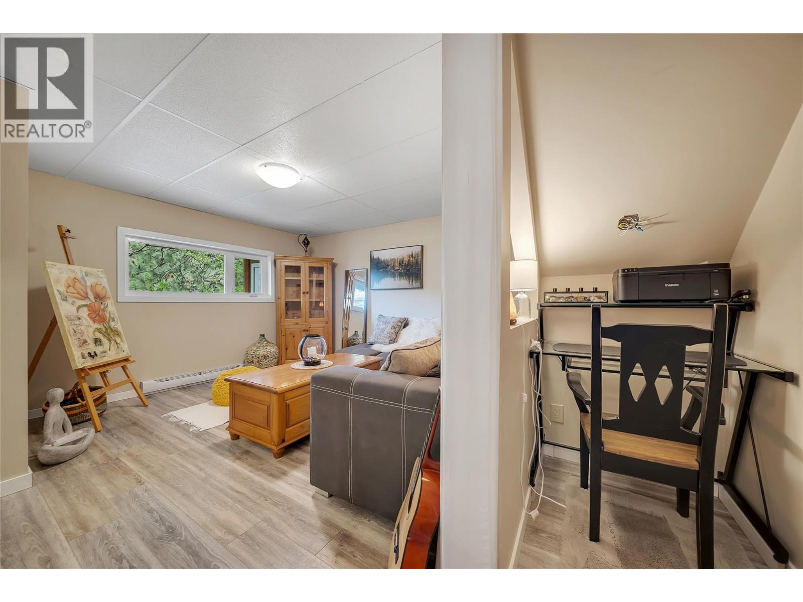 20177 Garnet Valley Road, Summerland