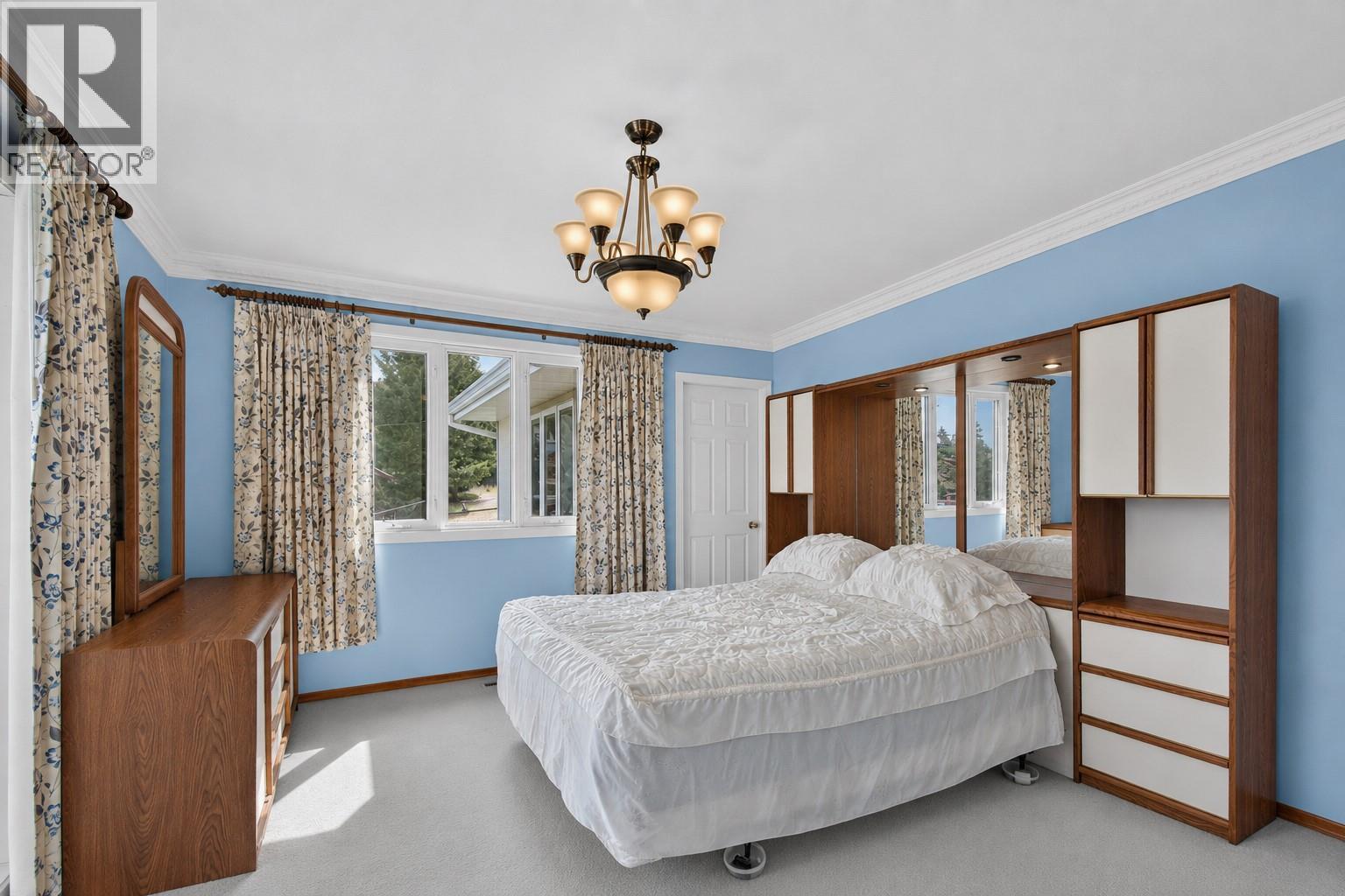 131 Cedar Avenue, Kaleden
