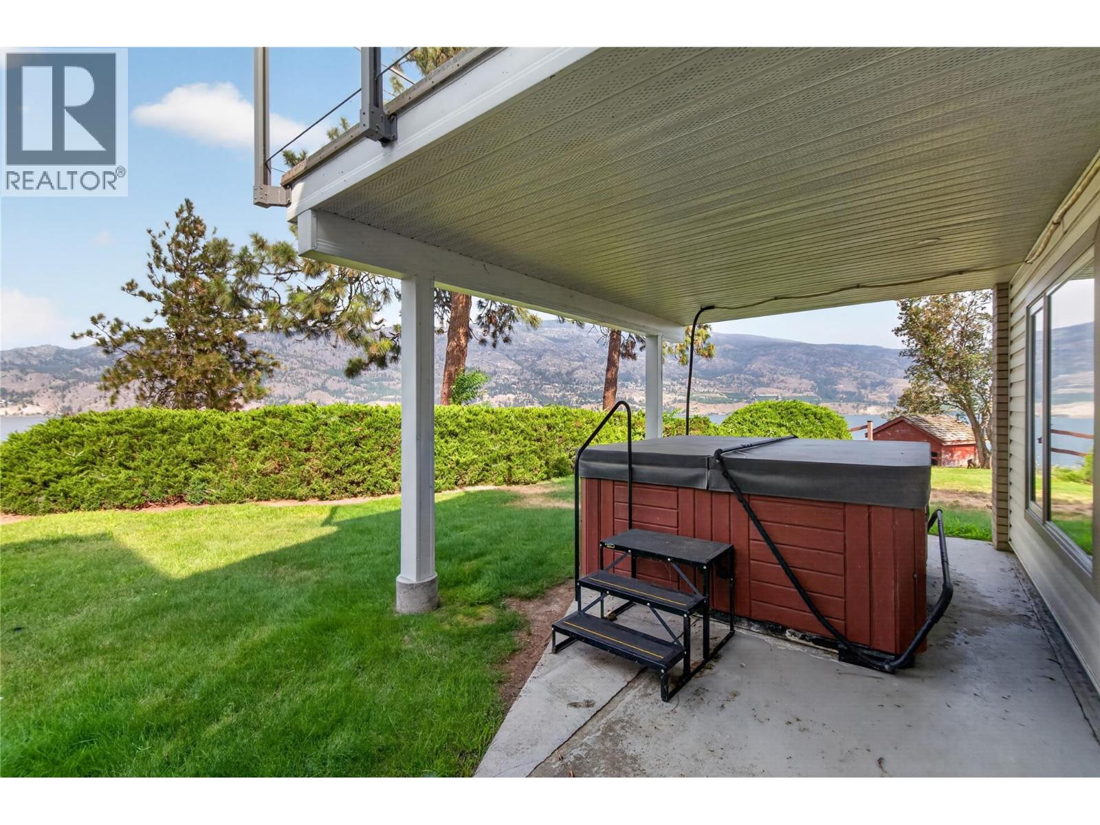 131 Cedar Avenue, Kaleden