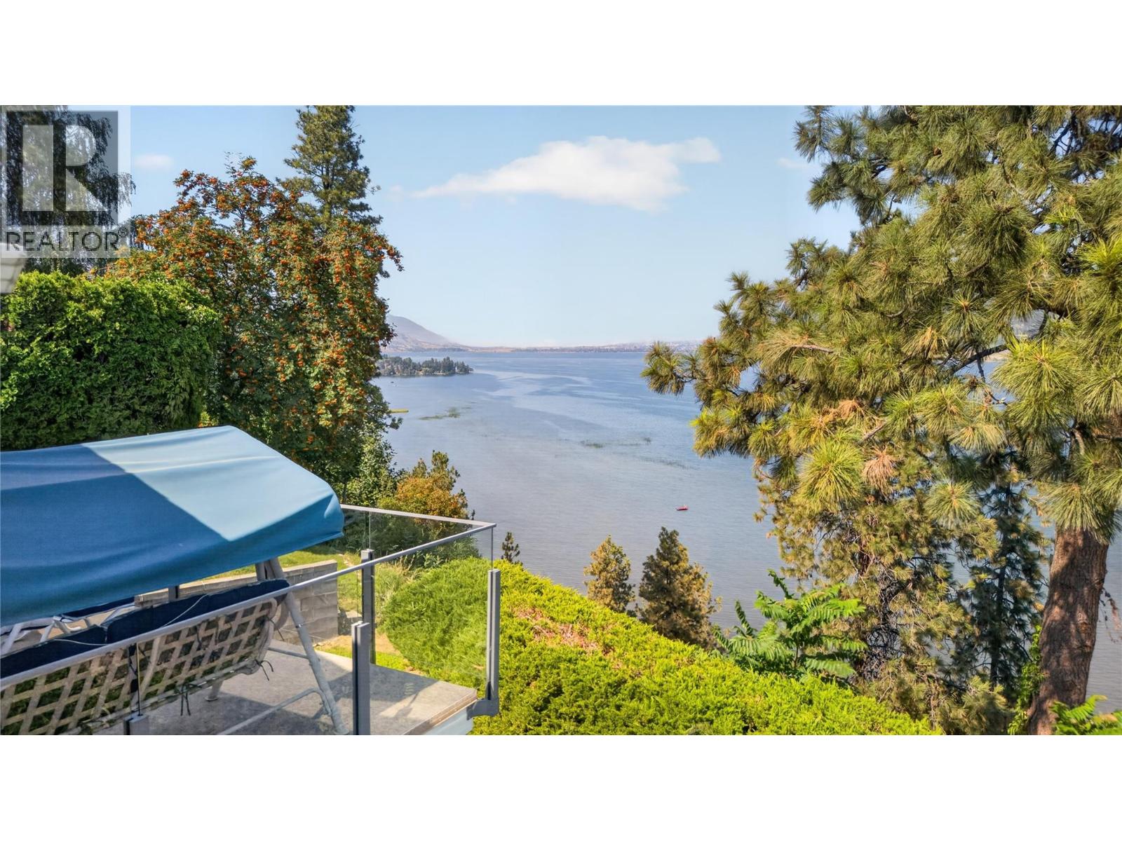 131 Cedar Avenue, Kaleden