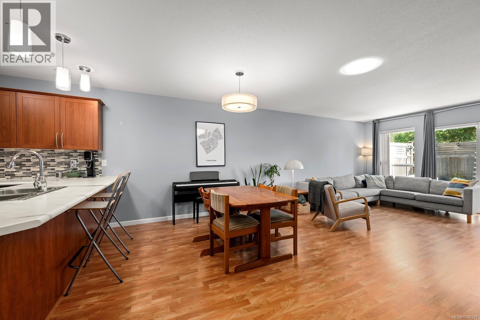 #43 2728 1st St - 22