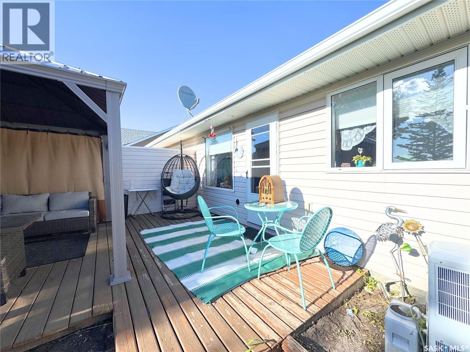 #103 30 Russell DRIVE - 7