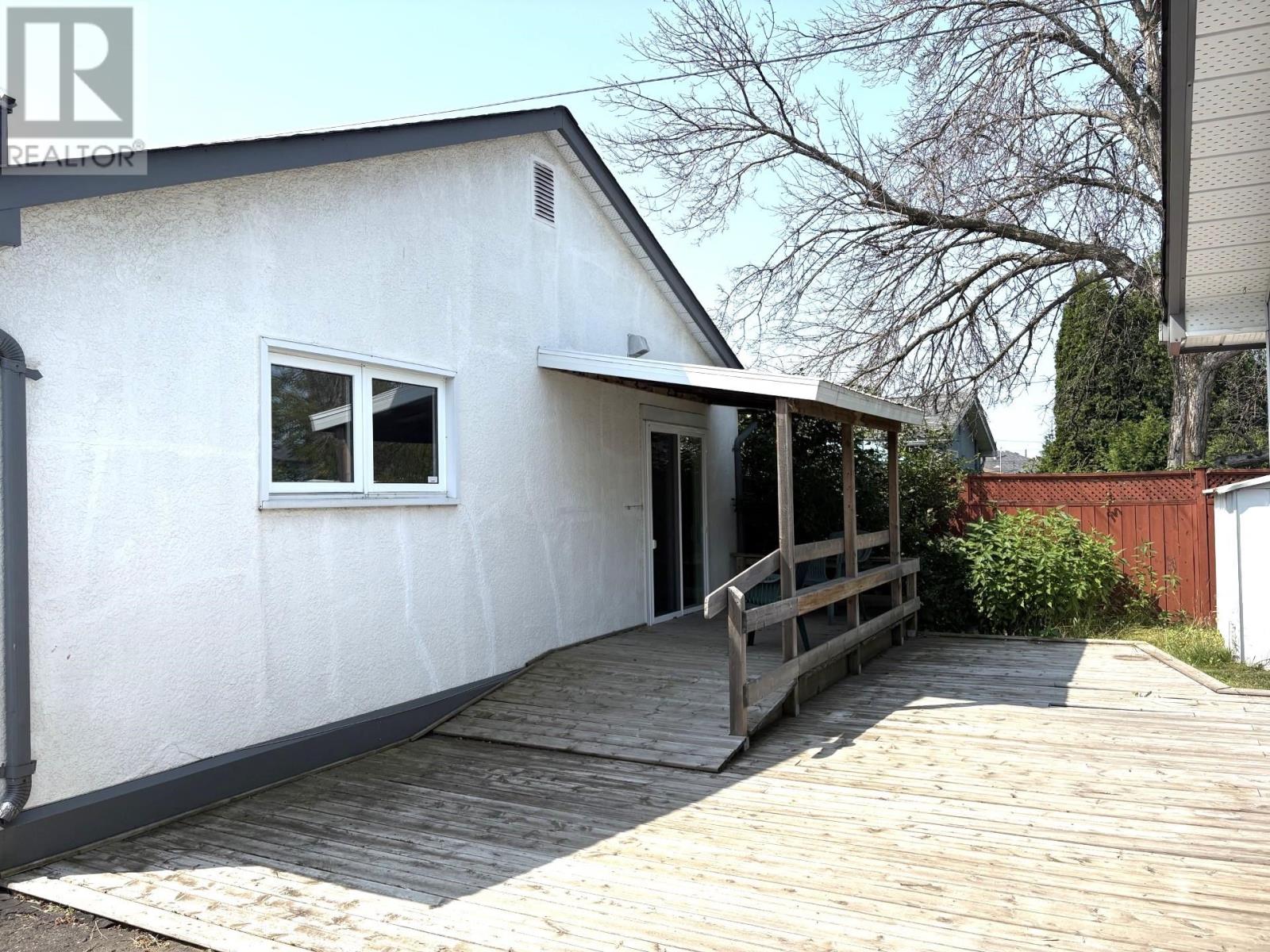 1213 Mary St W - Image 11