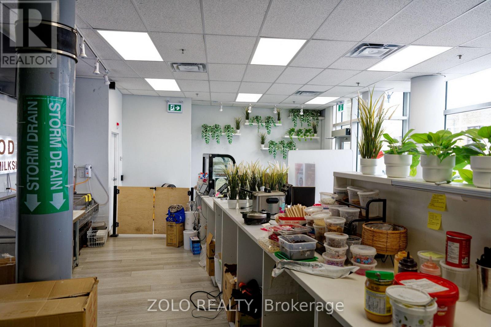 1 Bath Business for Sale in Ottawa – 4 – 1050 BANK STREET, Ottawa – MLS# X13647662 - Image 24