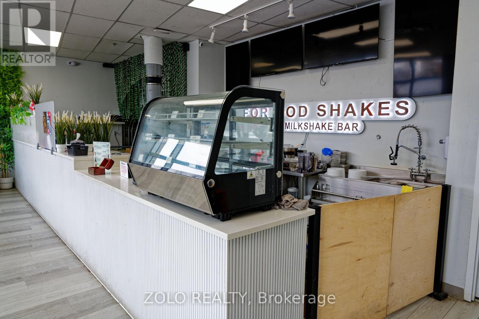 1 Bath Business for Sale in Ottawa – 4 – 1050 BANK STREET, Ottawa – MLS# X13647662 - Image 9