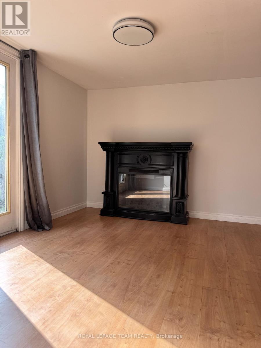 5 Bed, 2 Bath House for Rent in Ottawa – 145 PENFIELD DRIVE, Ottawa – MLS# X13647686 - Image 14