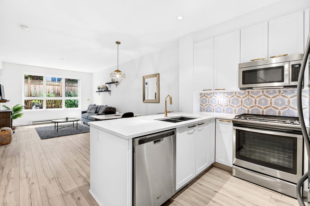 106 15188 29A AVENUE, Surrey