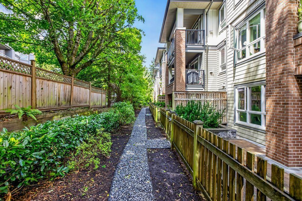106 15188 29A AVENUE, Surrey