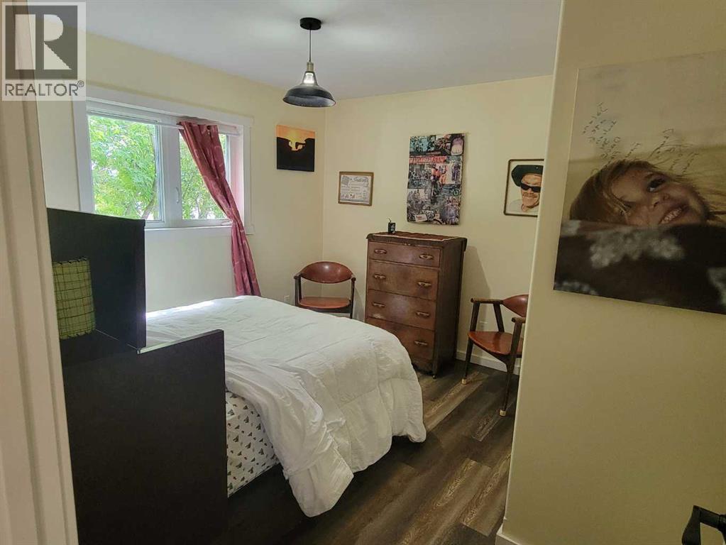4908 47 Street - 27