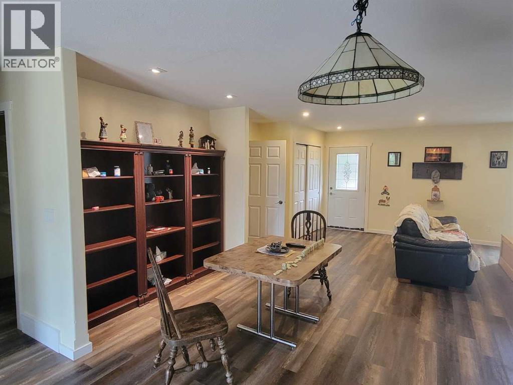 4908 47 Street - Image 9