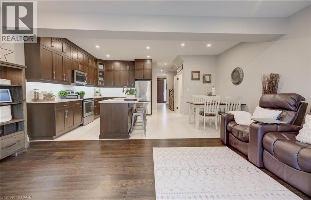 #10 50 BUTE Street - 12