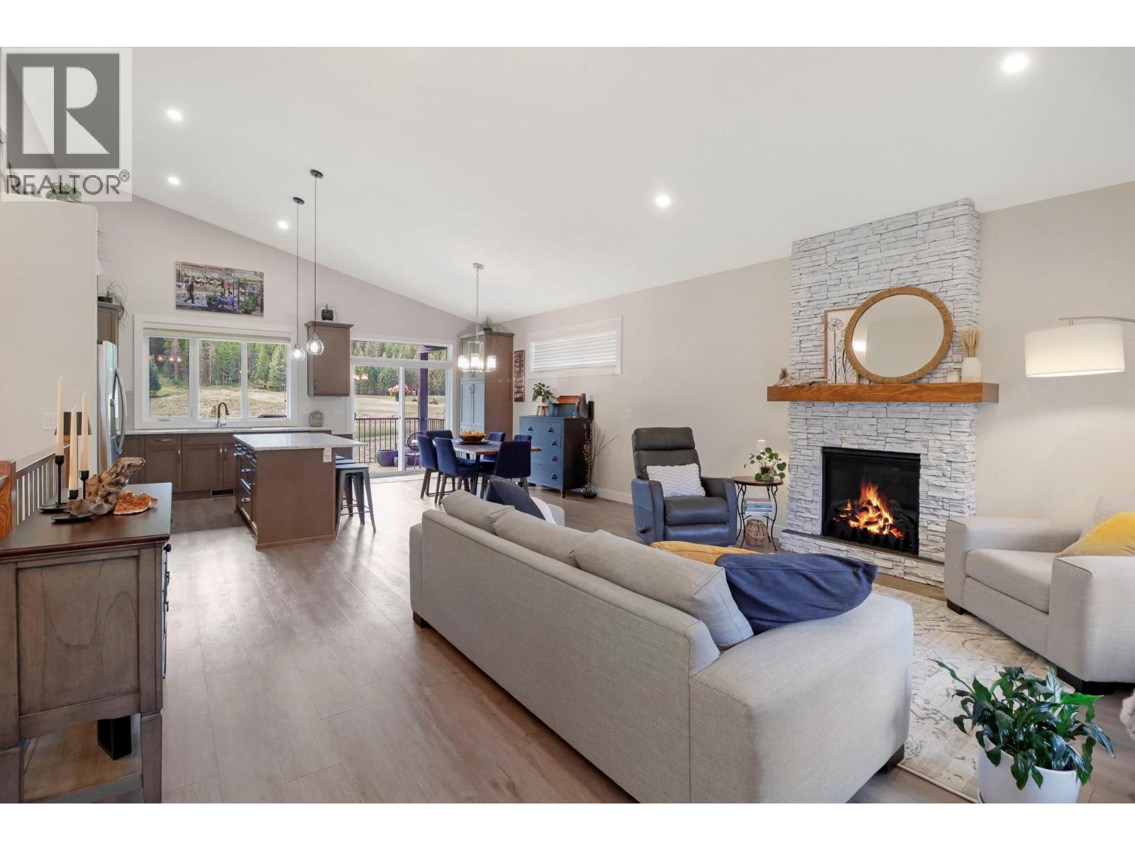 193 SHADOW MOUNTAIN Boulevard, Cranbrook