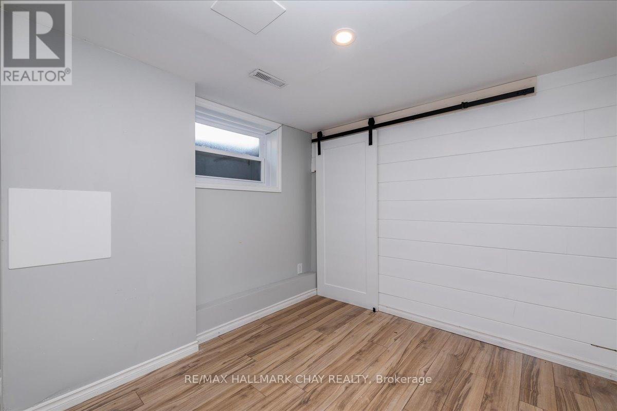 69 RODNEY STREET - 31