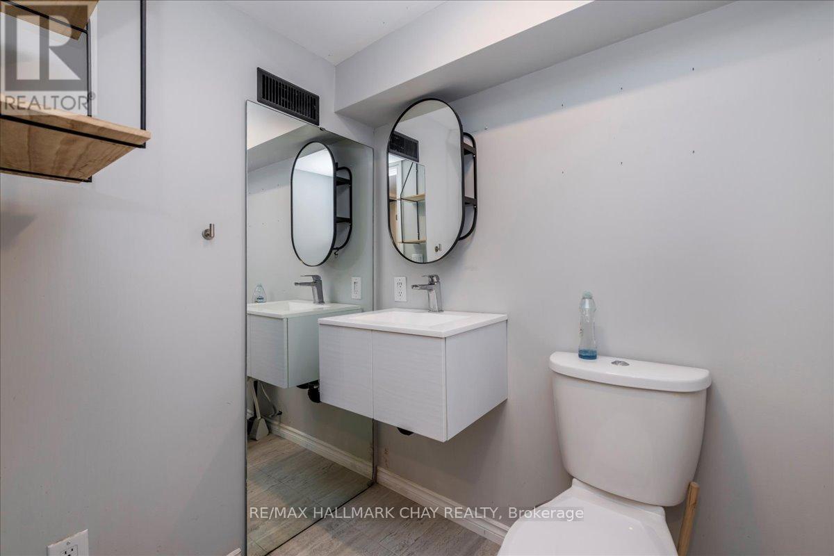 69 RODNEY STREET - 32