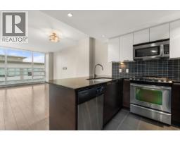 802 2968 Glen Drive, Coquitlam, BC V3B0C4 Photo 11