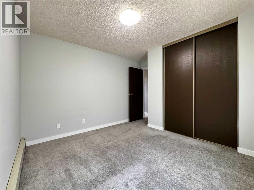 #301 420 Columbia Boulevard W - Image 17
